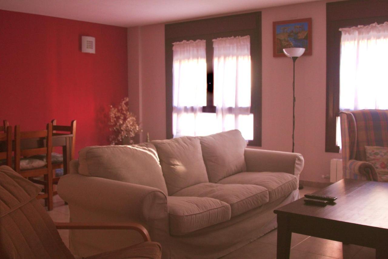 Apartamento Vista Al Ara Ainsa Bagian luar foto