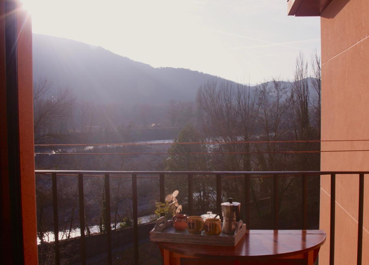 Apartamento Vista Al Ara Ainsa Bagian luar foto