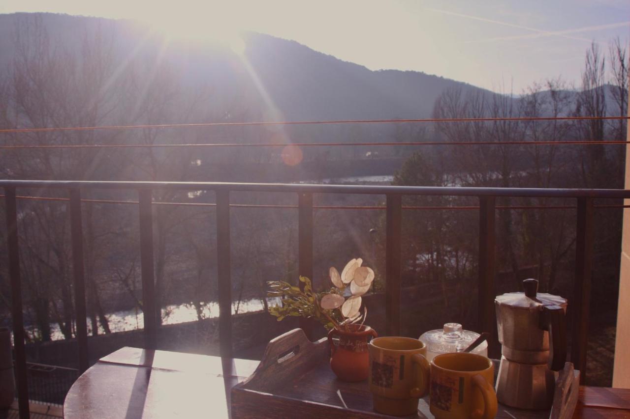 Apartamento Vista Al Ara Ainsa Bagian luar foto