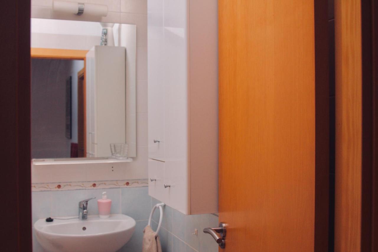 Apartamento Vista Al Ara Ainsa Bagian luar foto